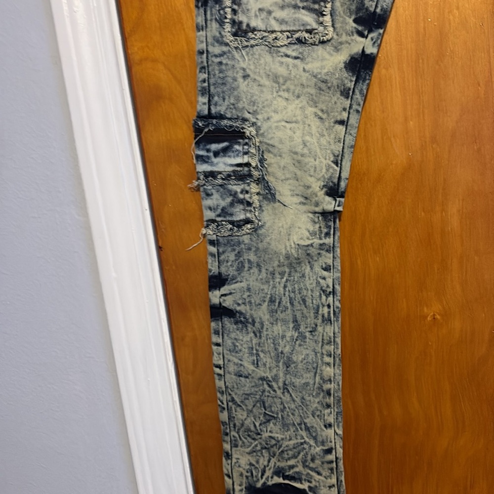 LENGENDARY - Picture 6 of 6